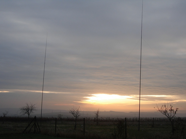 DR4A 2 El. Vertical Array 80m